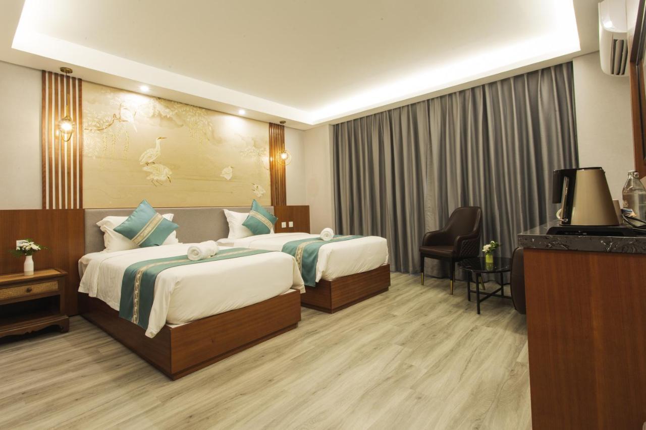 Thapae Twins Hotel Чіангмай Екстер'єр фото